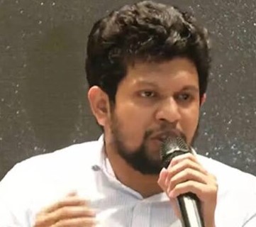 লন্ডনে তথ্য উপদেষ্টা মাহফুজ আলমের ওপর হামলার চেষ্টা, অভিযোগ আওয়ামী লীগের নেতা-কর্মীদের বিরুদ্ধে